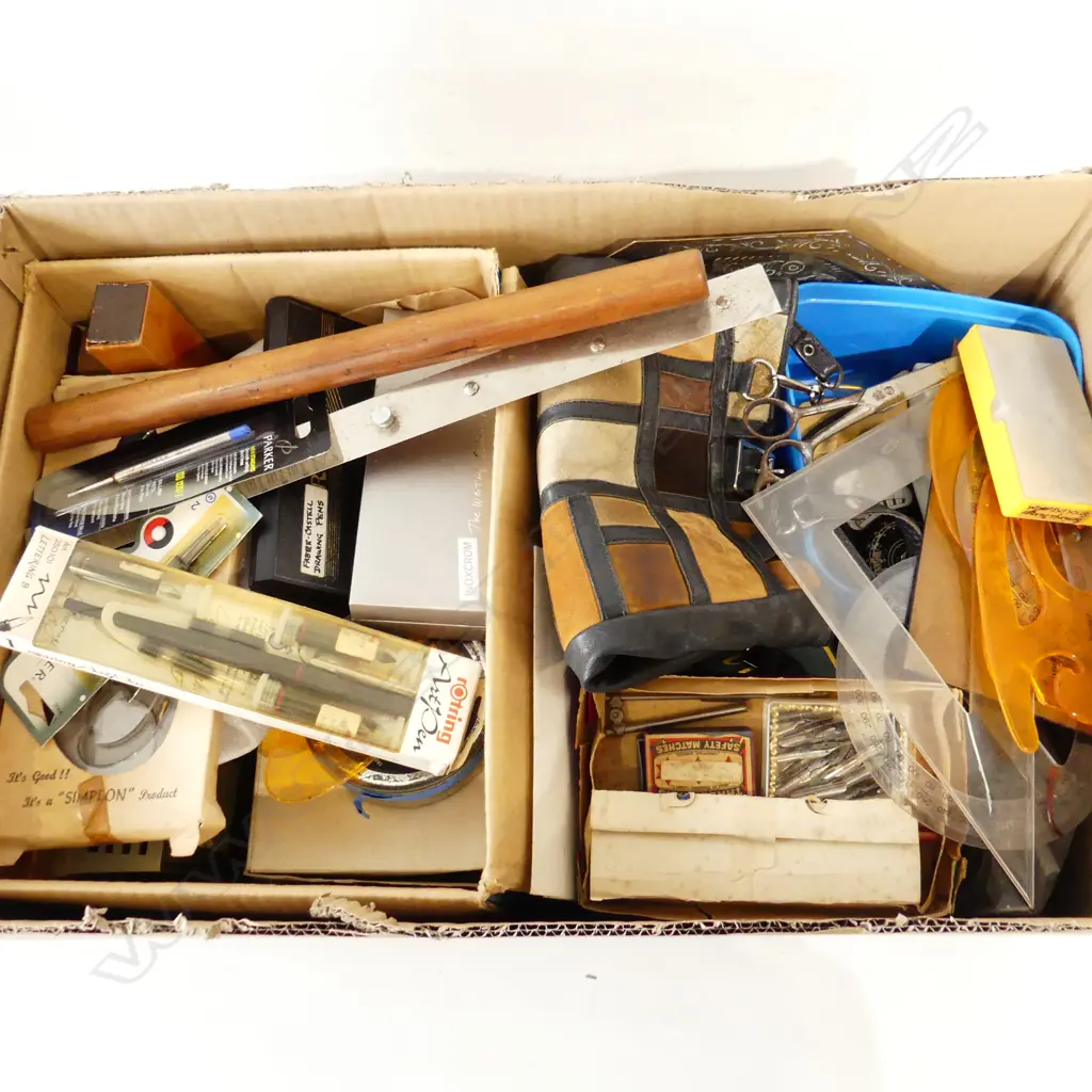 BOX LOT ASST. PHOTOGRAPHIC, WRITING & DRAWING EQUIPMENT Image 1++