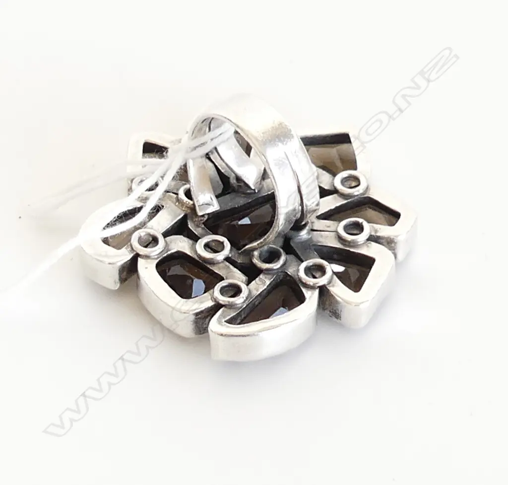 925 SILVER & SMOKEY QUARTZ TYPE COCKTAIL RING 34.2 GRAMS 45mm dia Image 1++