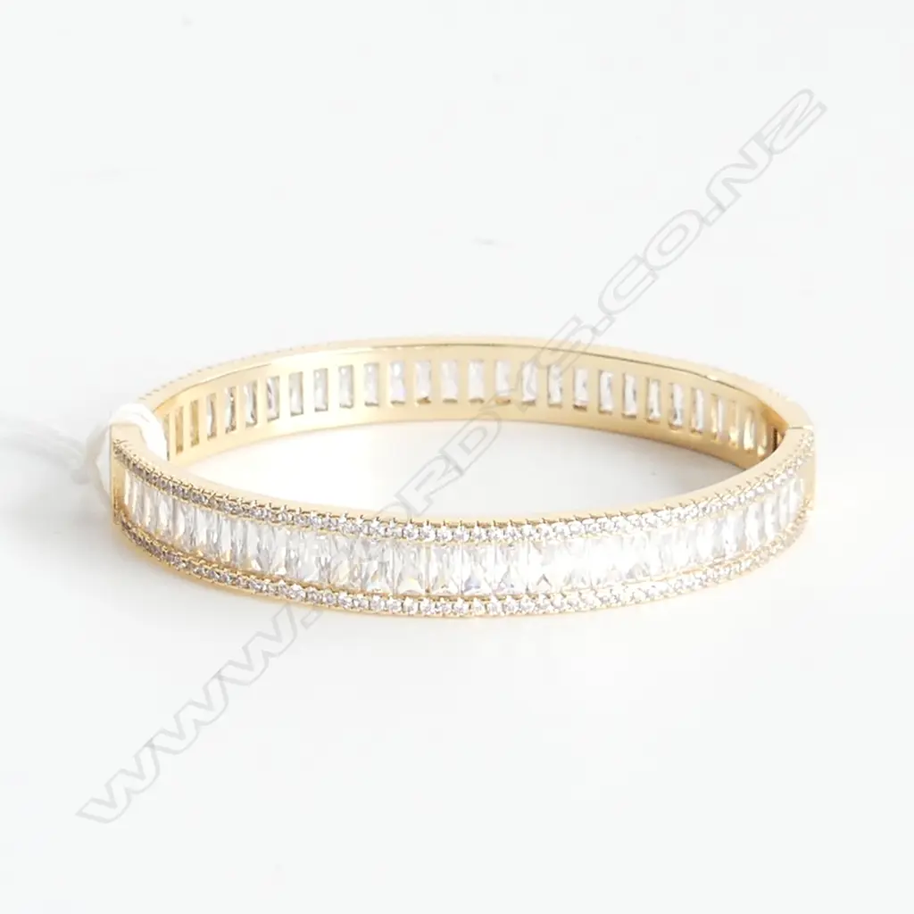 GOLD GILDED & DIAMANTE HINGED BANGLE  Image 1++