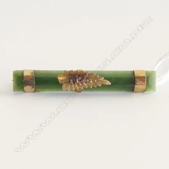 GREENSTONE  BROOCH WITH SILVER FERN