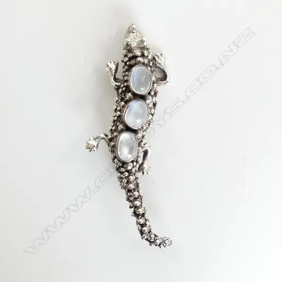  STERLING SILVER LIZARD BROOCH,WITH 3 MOONSTONES. 18GMS
