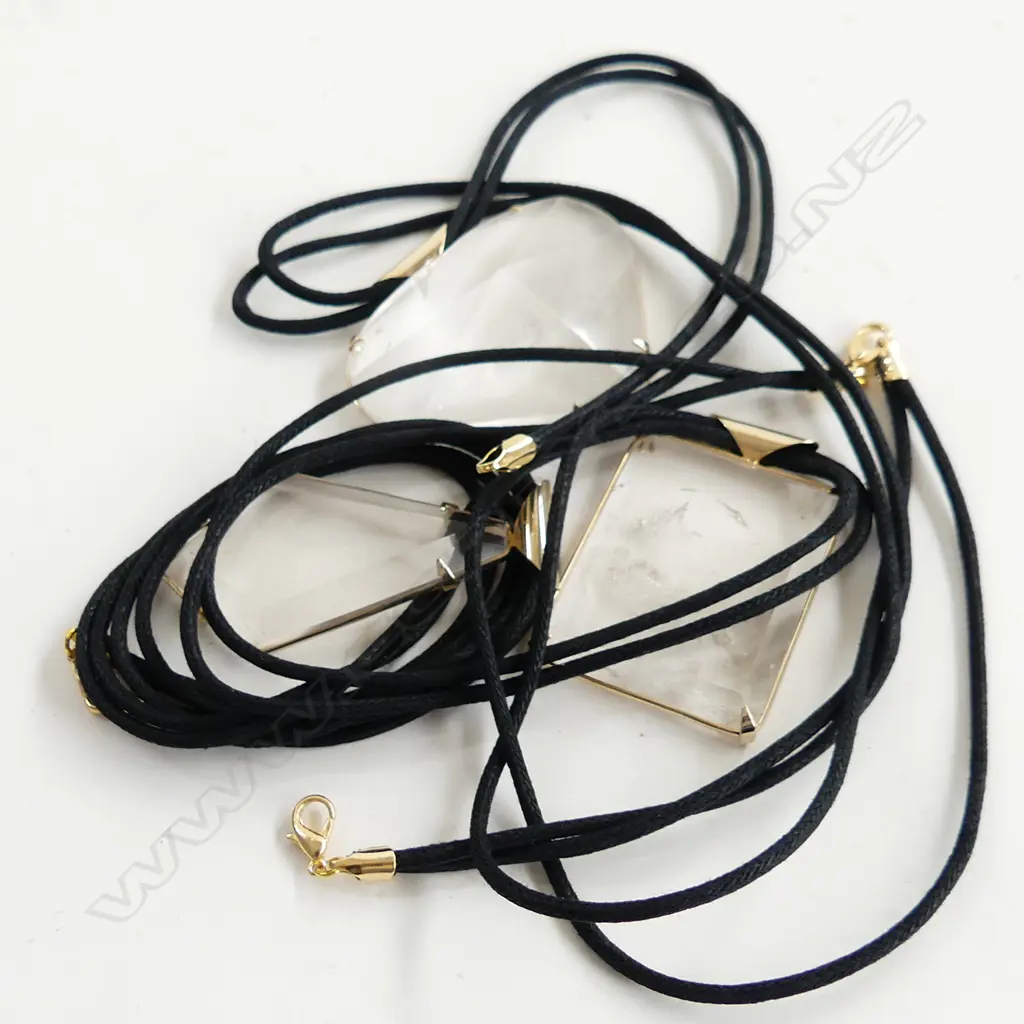 3 MOUNTAIN CRYSTAL PENDANTS ON BLACK CORD  Image 1++