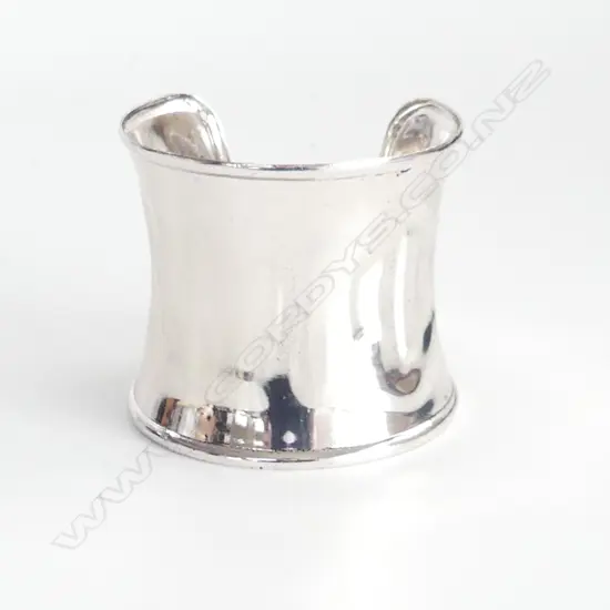 LG SILVER PLATED CUFF BRACELET W. 62mm