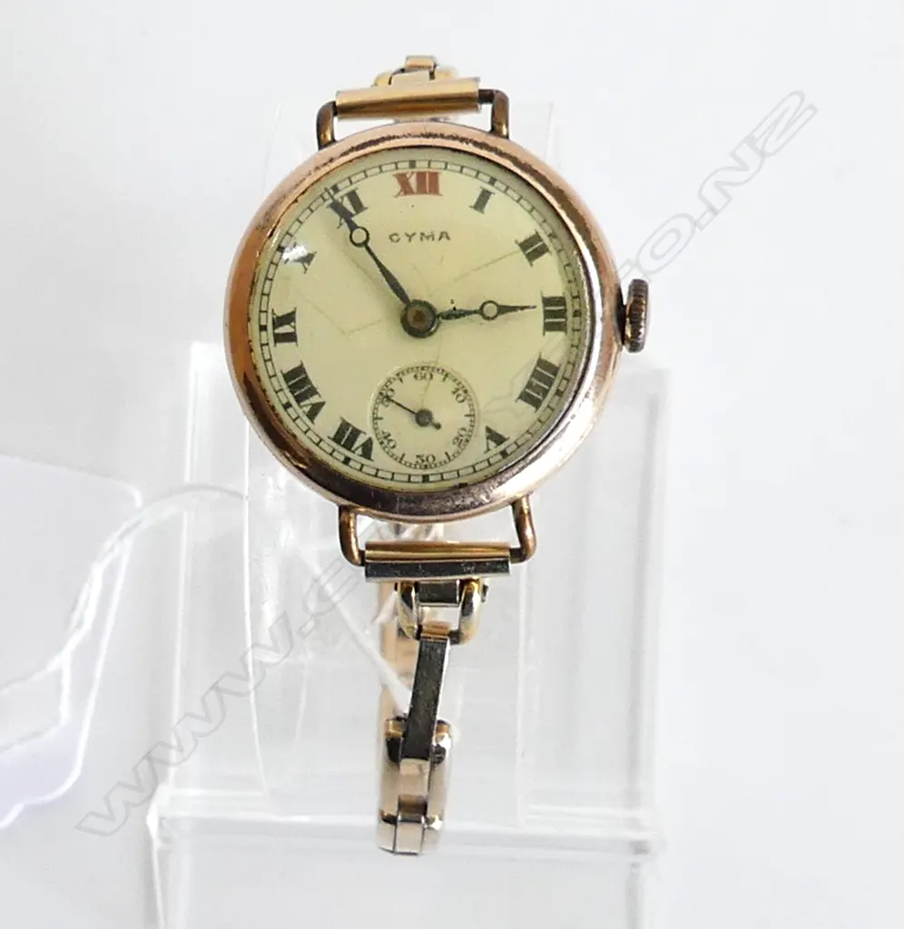 VINTAGE LADIES ROLLED GOLD WATCH, WORKING  Image 1++