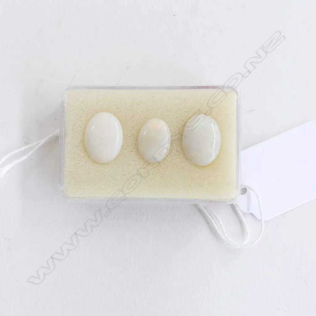 BOX 3 LG MILKY WHITE OPAL CABOCHONS Image 1++
