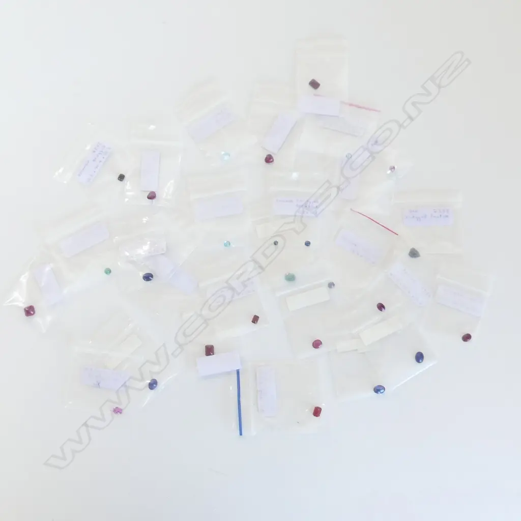 ASSTD UNSET GEMSTONES Image 1++