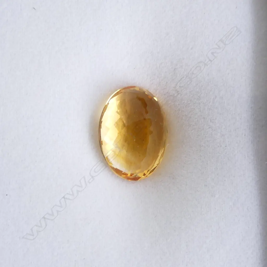10CT OVAL CITRINE, WITH AIG REPORT  Image 1++