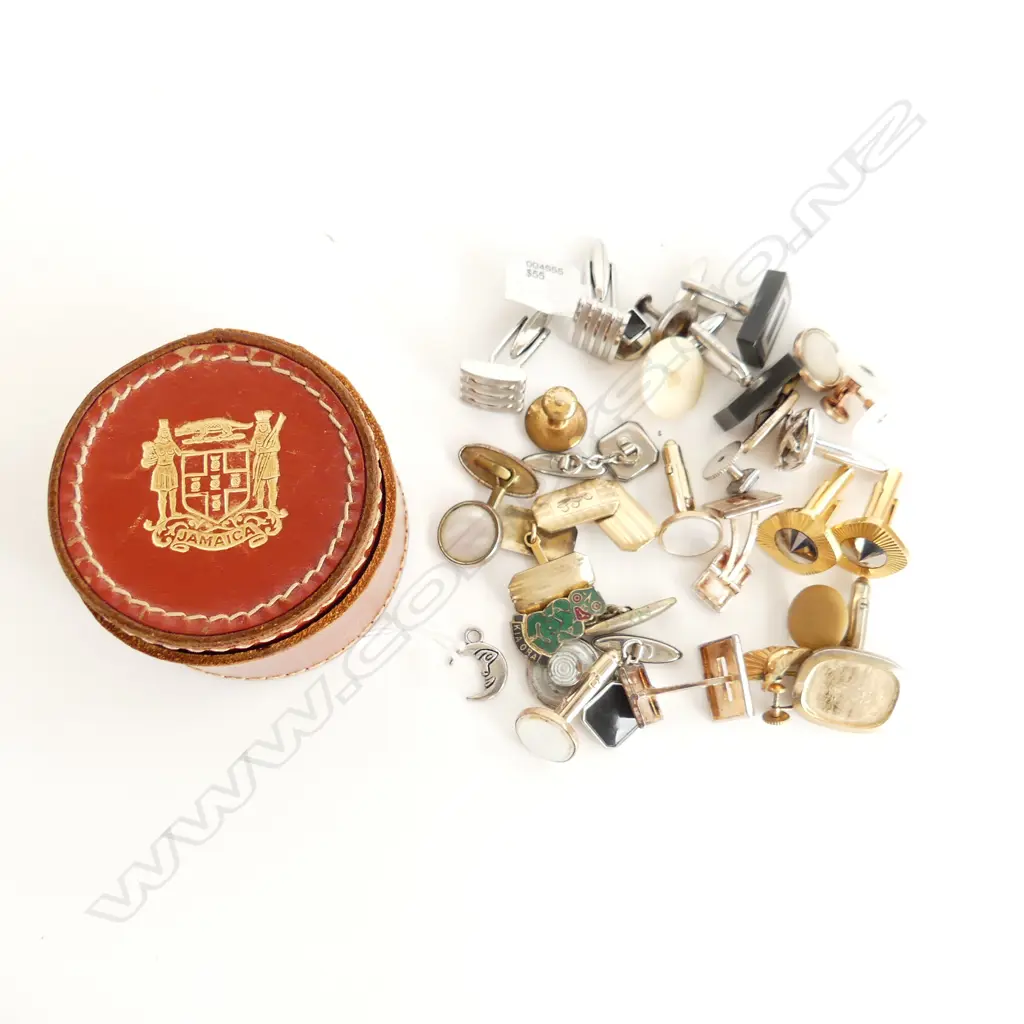 SM RED LEATHER STUD BOX WITH ASST CUFFLINKS ETC.. Image 1++