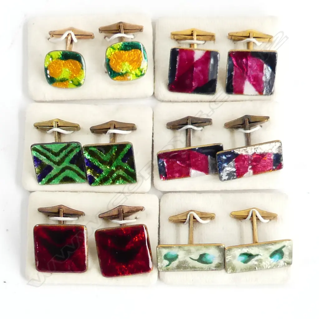 6 PRS ASSORTED VINTAGE ENAMEL CUFFLINKS; ALL NEW ON CARDS Image 1++
