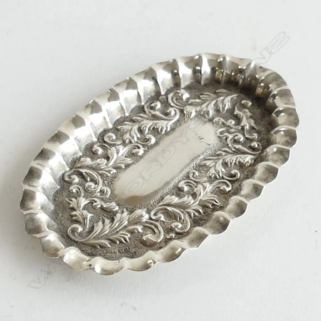  Stg Silver pin dish Birmingham 1903 34gms. Image 1++