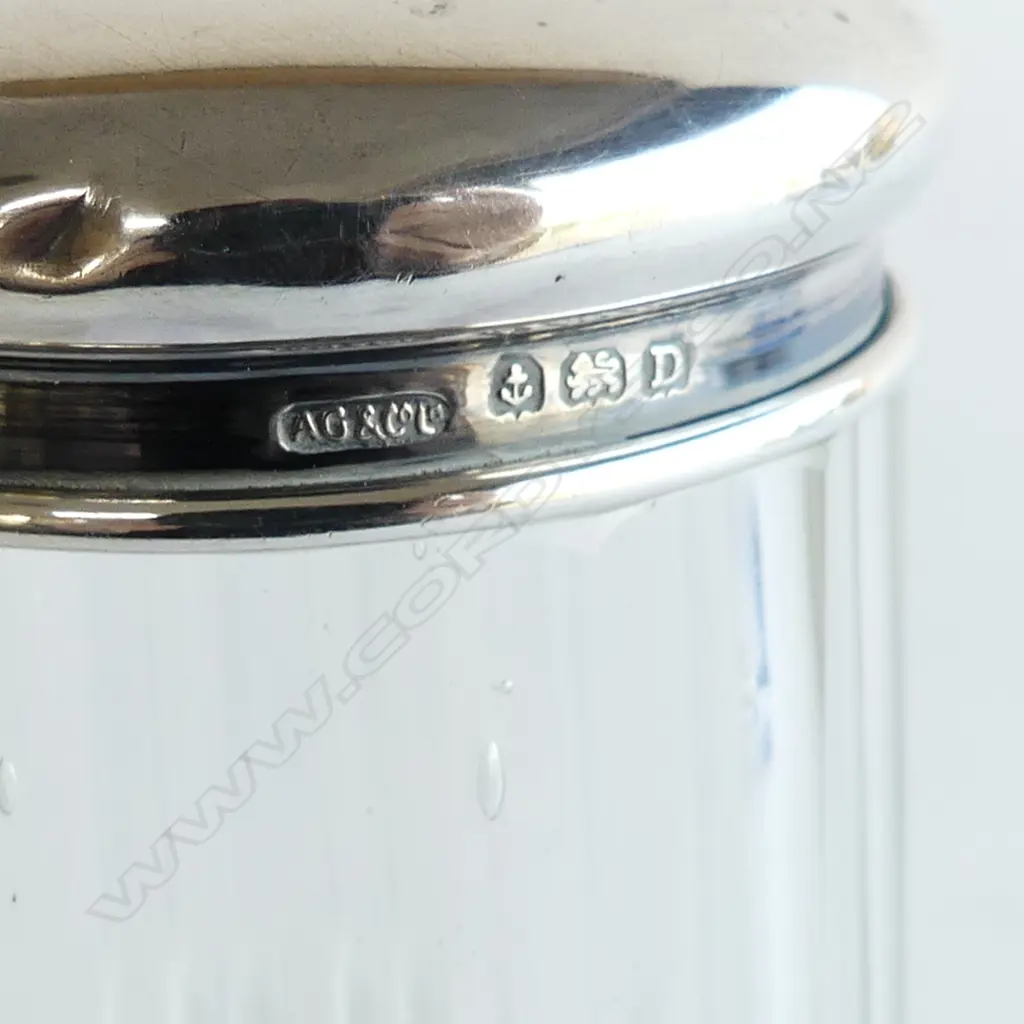  2 x Stg Silver topped bottles Birm 1927 & Birm 1928. Image 1++