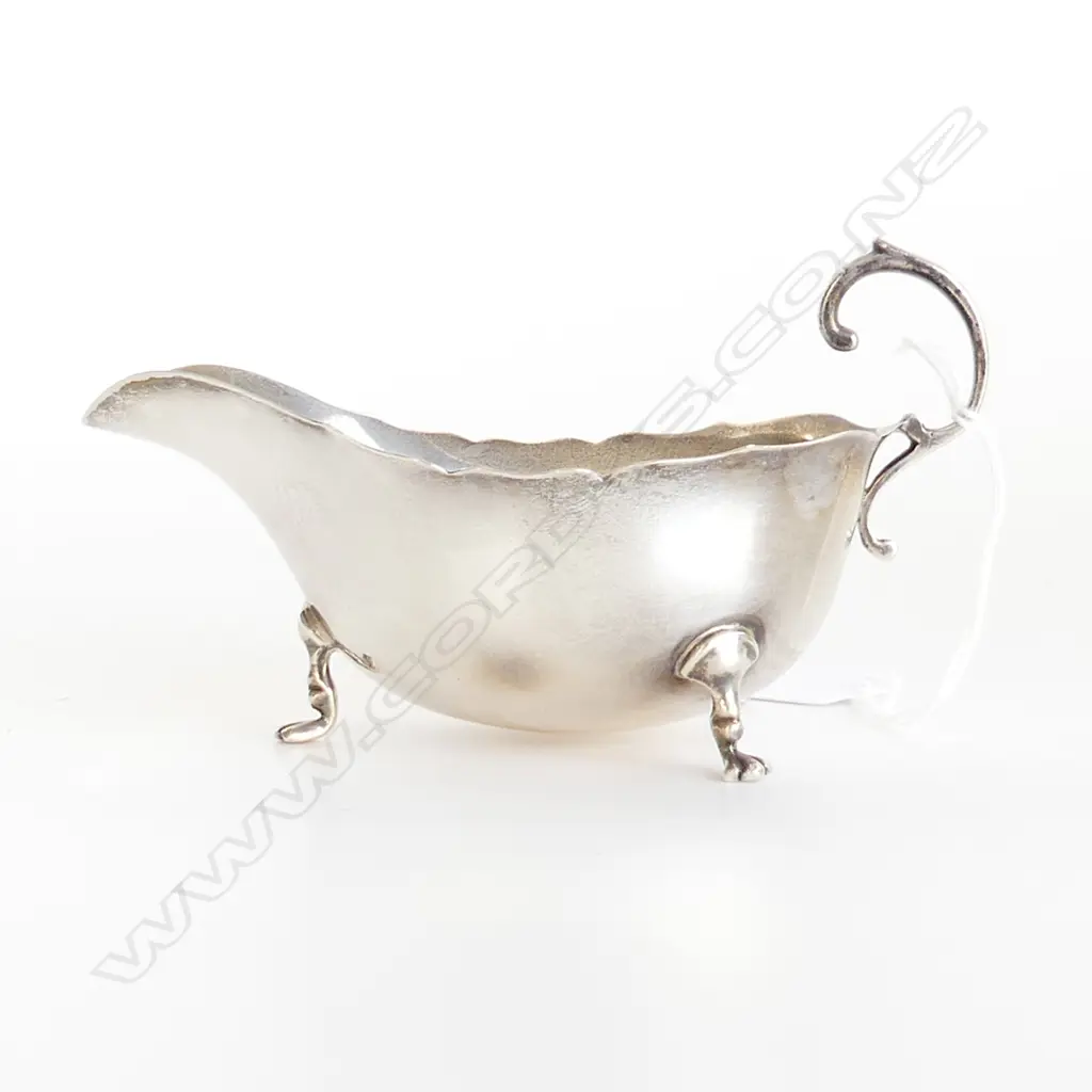 STG SILVER SAUCE BOAT, B'HAM 1939 79 GRAMS Image 1++