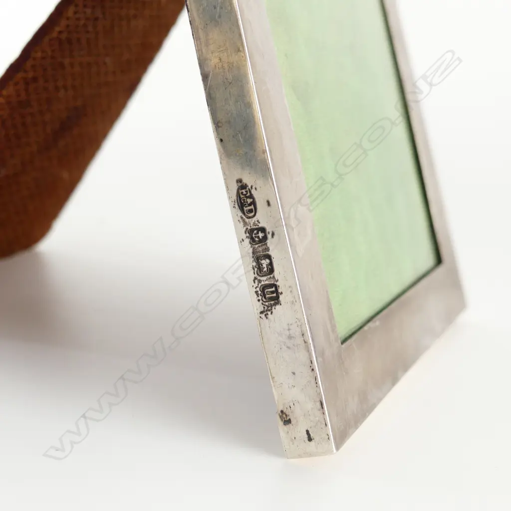 VINTAGE S/SILVER PHOTO FRAME H155MM Image 1++