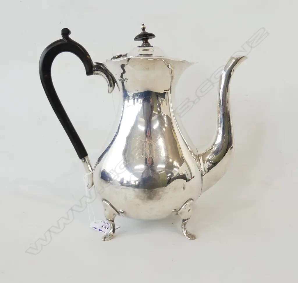 S/SILVER COFFEE POT H250MM 458grms  Image 1++