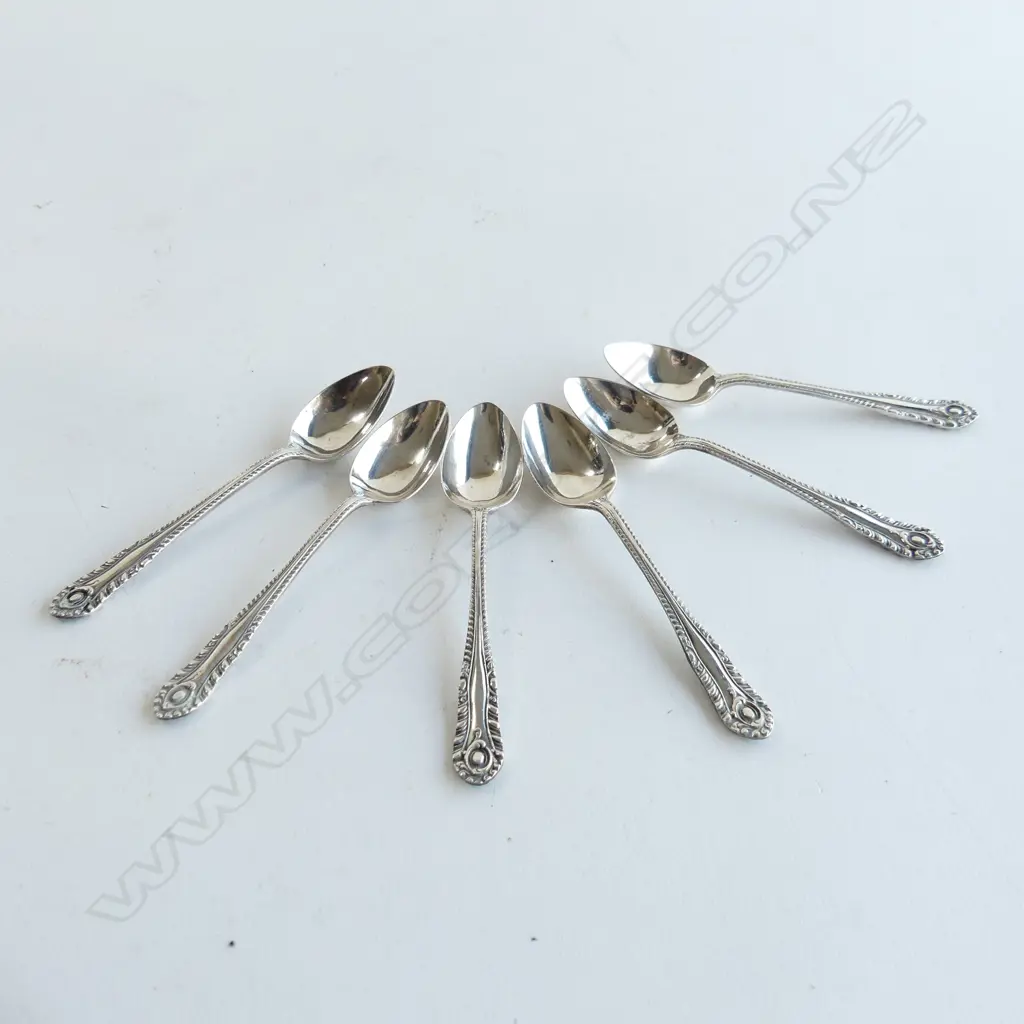  Set of 6 Stg silver spoons Sheffield 1922. 99 gms. Image 1++