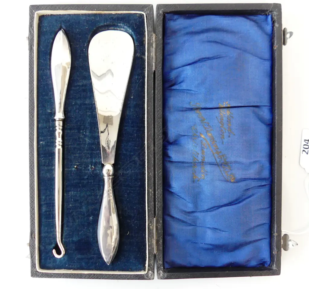 Cased Stg Silver Shoe horn and button hook Birm 1914 Image 1++