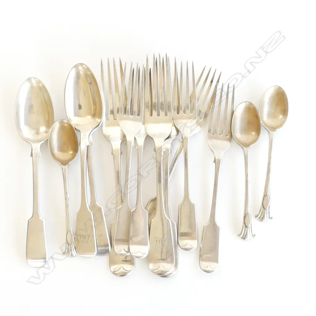 SM BOX  ASST VINTAGE MOSTLY SILVER PLATE FIDDLE PATTERN CUTLERY Image 1++