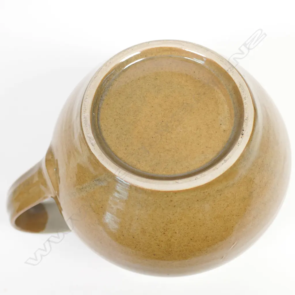 CROWAN POTTERY STONEWARE JUG BY HARRY & MAY DAVIS PRE 1962, STAMPED H.145mm Image 1++