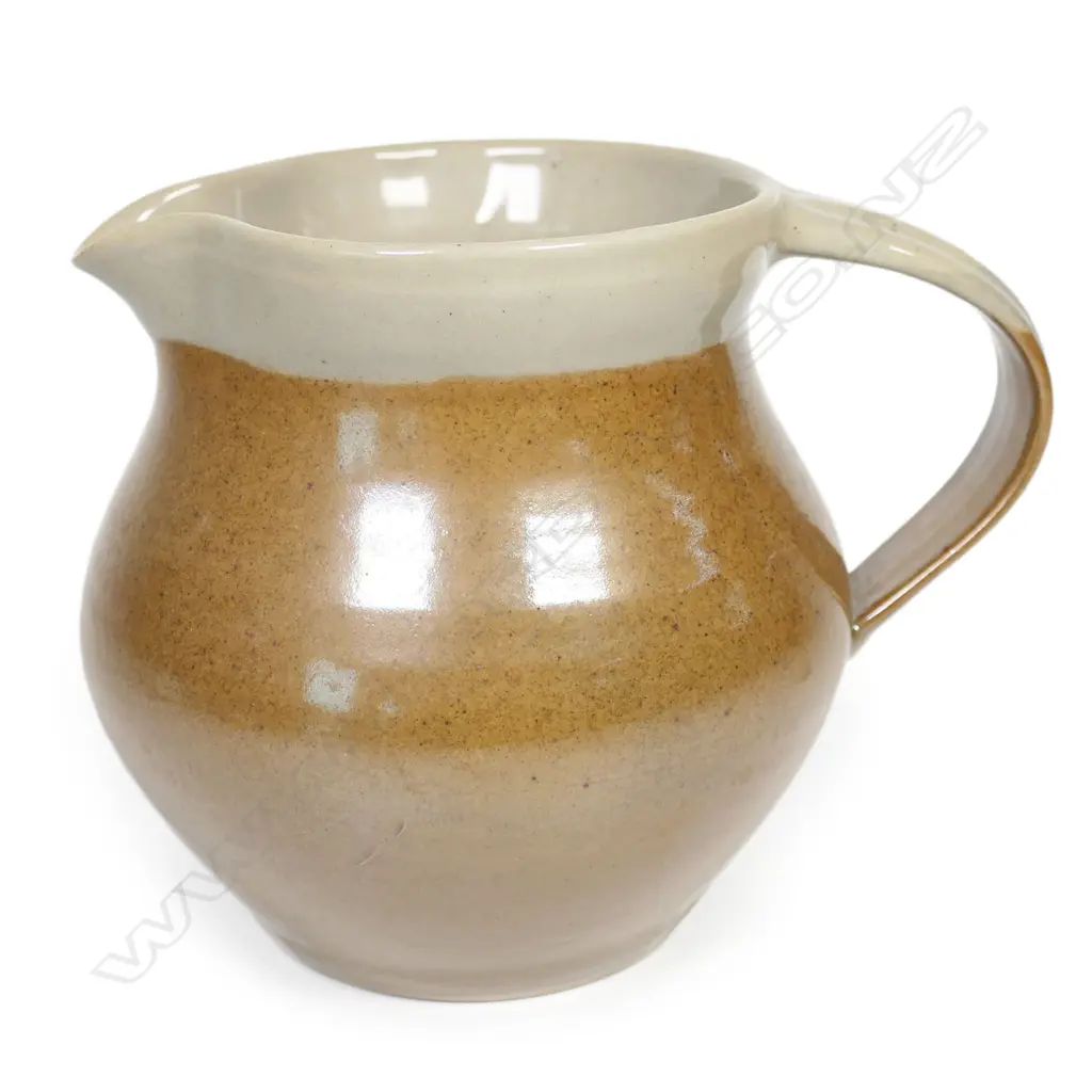 CROWAN POTTERY STONEWARE JUG BY HARRY & MAY DAVIS PRE 1962, STAMPED H.145mm Image 1++