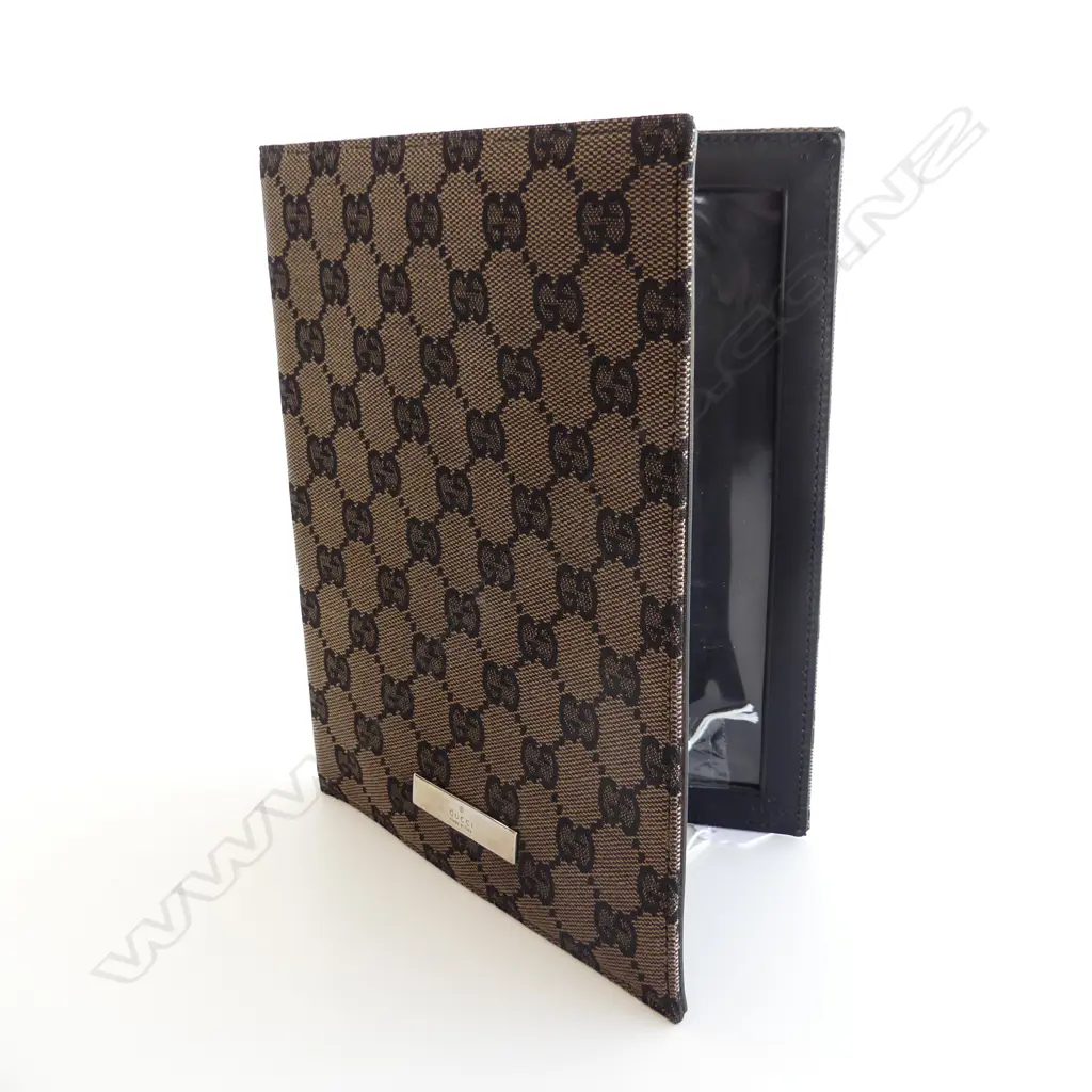 100% AUTHENTIC GUCCI DOUBLE FRAME WALLET, C2003  210 X 160mm  Image 1++