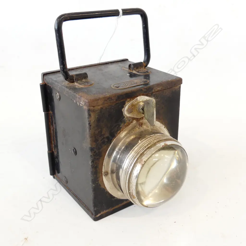 ANTIQUE BULLS EYE LAMP WITH AJAX CRESCENT MOON LABEL H. 160mm Image 1++