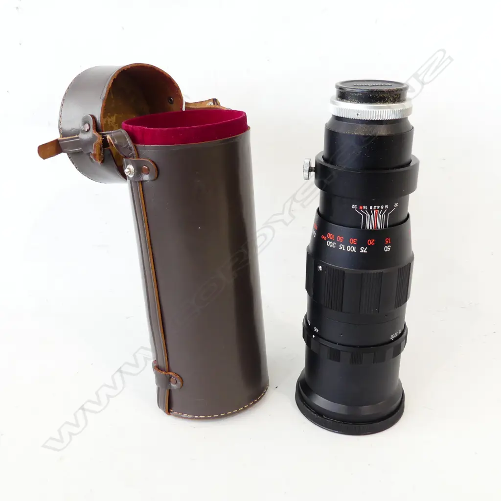 VINTAGE CASED KOMINAR CAMERA LENS L250MM Image 1++