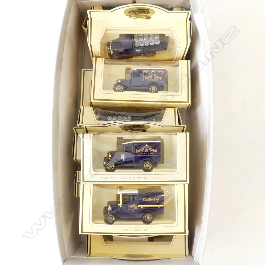 11 YESTERYEAR DIE CAST VINTAGE TRUCKS BOXED L140MM Image 1++