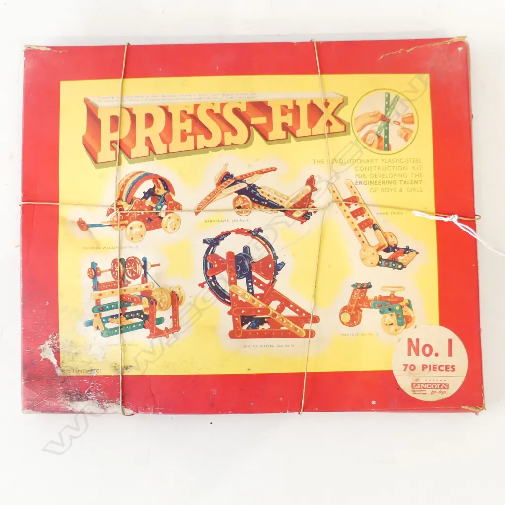 VINTAGE BOXED 70PC PRESS FIX LINCOLN CONSTUCTION GAME Image 1++