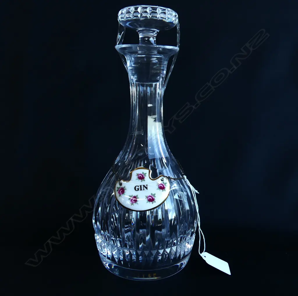 ATLANTIS CRYSTAL DECANTER w. GIN LABEL H.270mm Image 1++