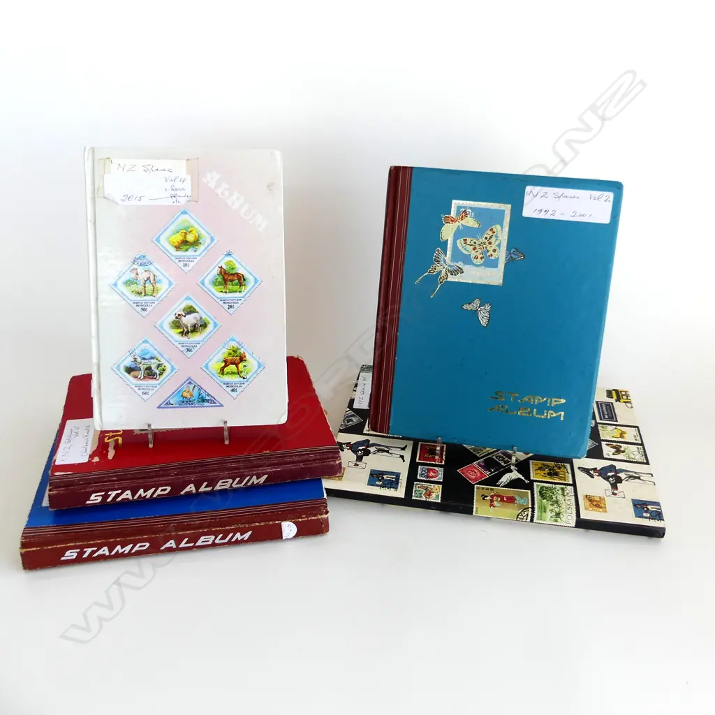 5 ALBUMS OF NZ POSTAGE STAMPS; 1992, 1992, - 2001, 2002-2014, 2015 -, CHRISTMAS/ HEALTH Image 1++