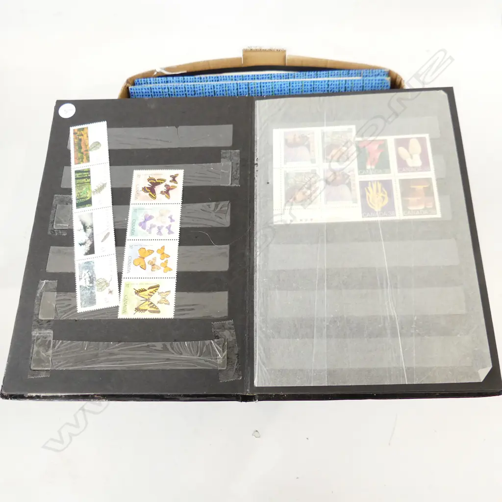 BOX ASST STAMP ALBUMS & BOOKLETS, NZ & WORLD Image 1++