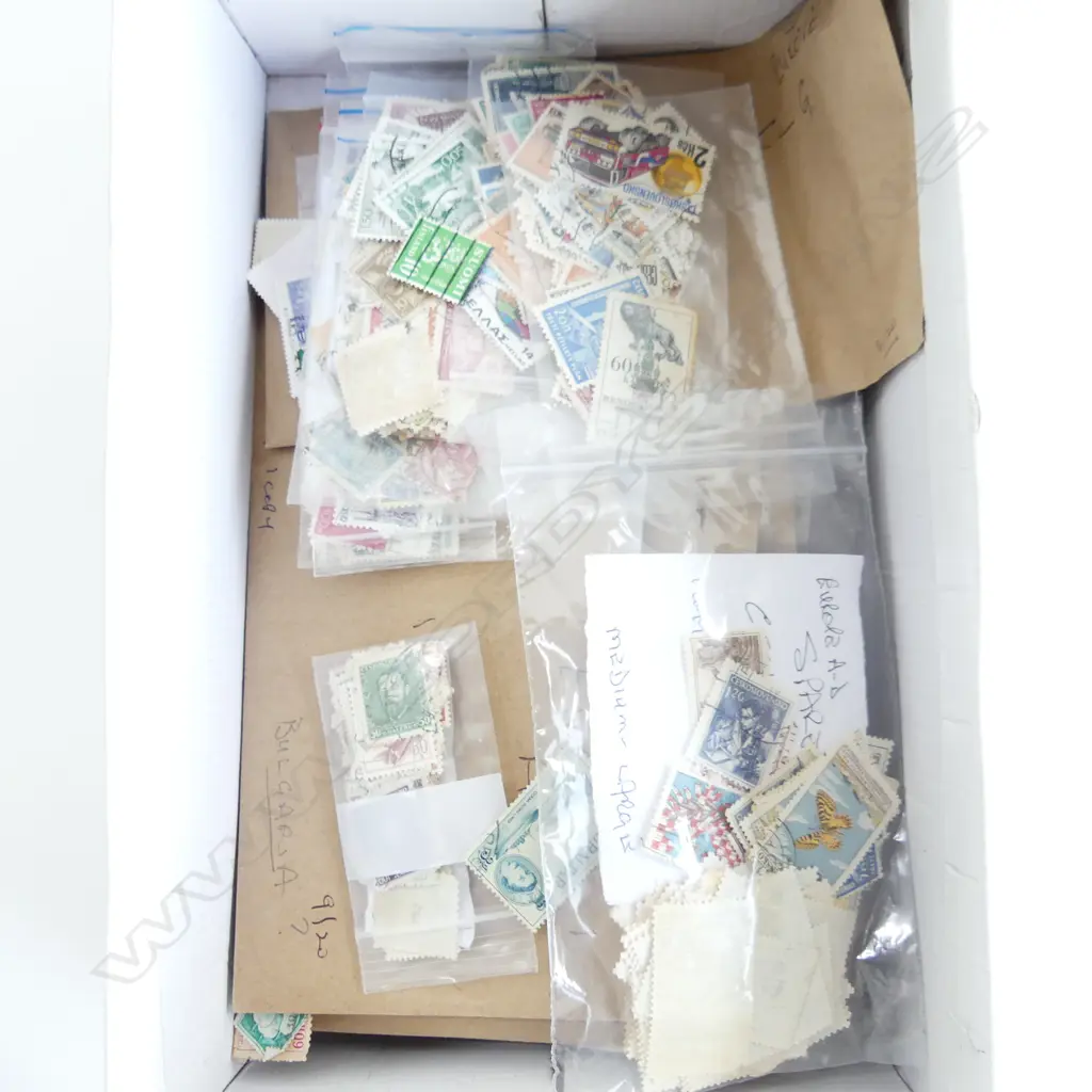 BOX EUROPEAN POSTAGE STAMPS  Image 1++