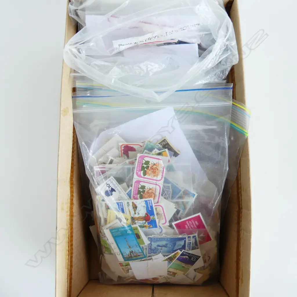 BOX OFF PAPER POSTAGE STAMPS, NZ, AUSTRALIA, GB WW Image 1++