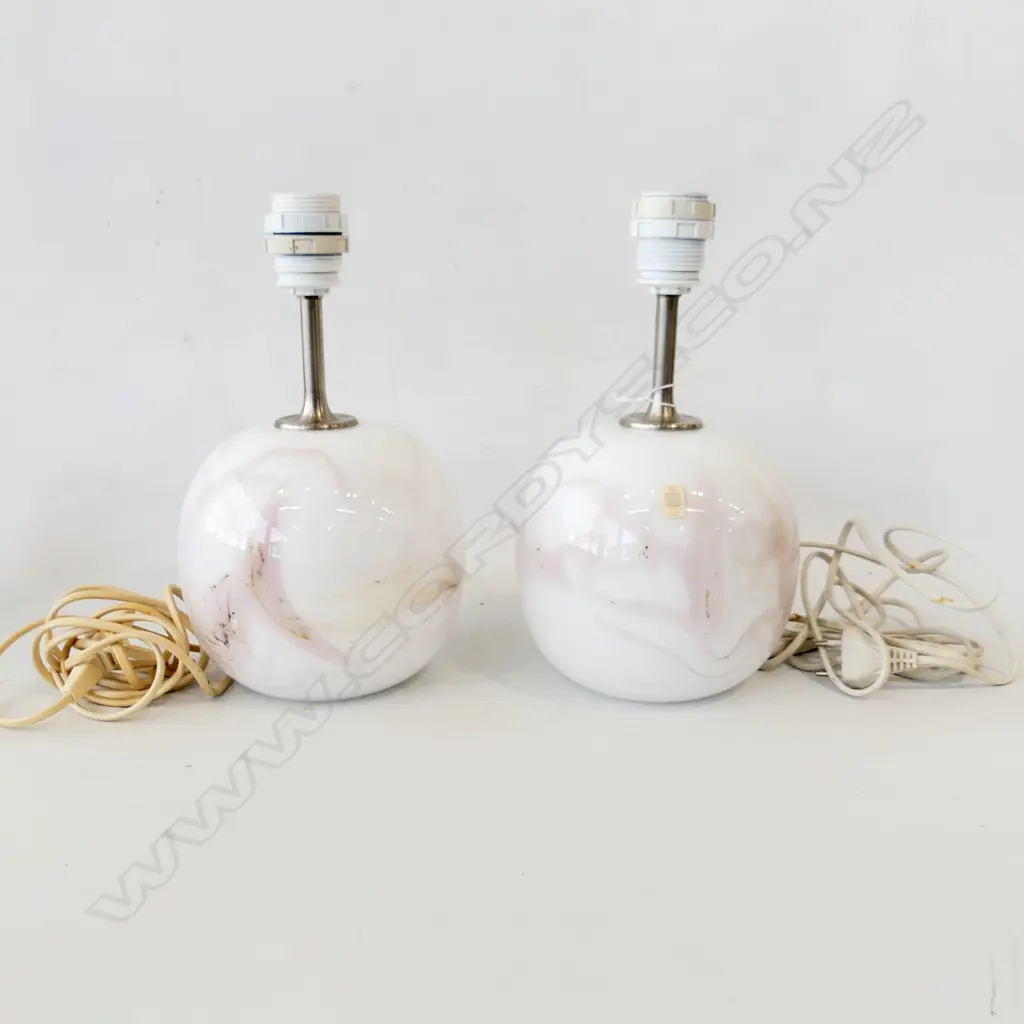 PR HOLMEGAARD 'SAKURA BORDLAMPE - LILLE KUGLE' LAMP BASES H.290mm Image 1++