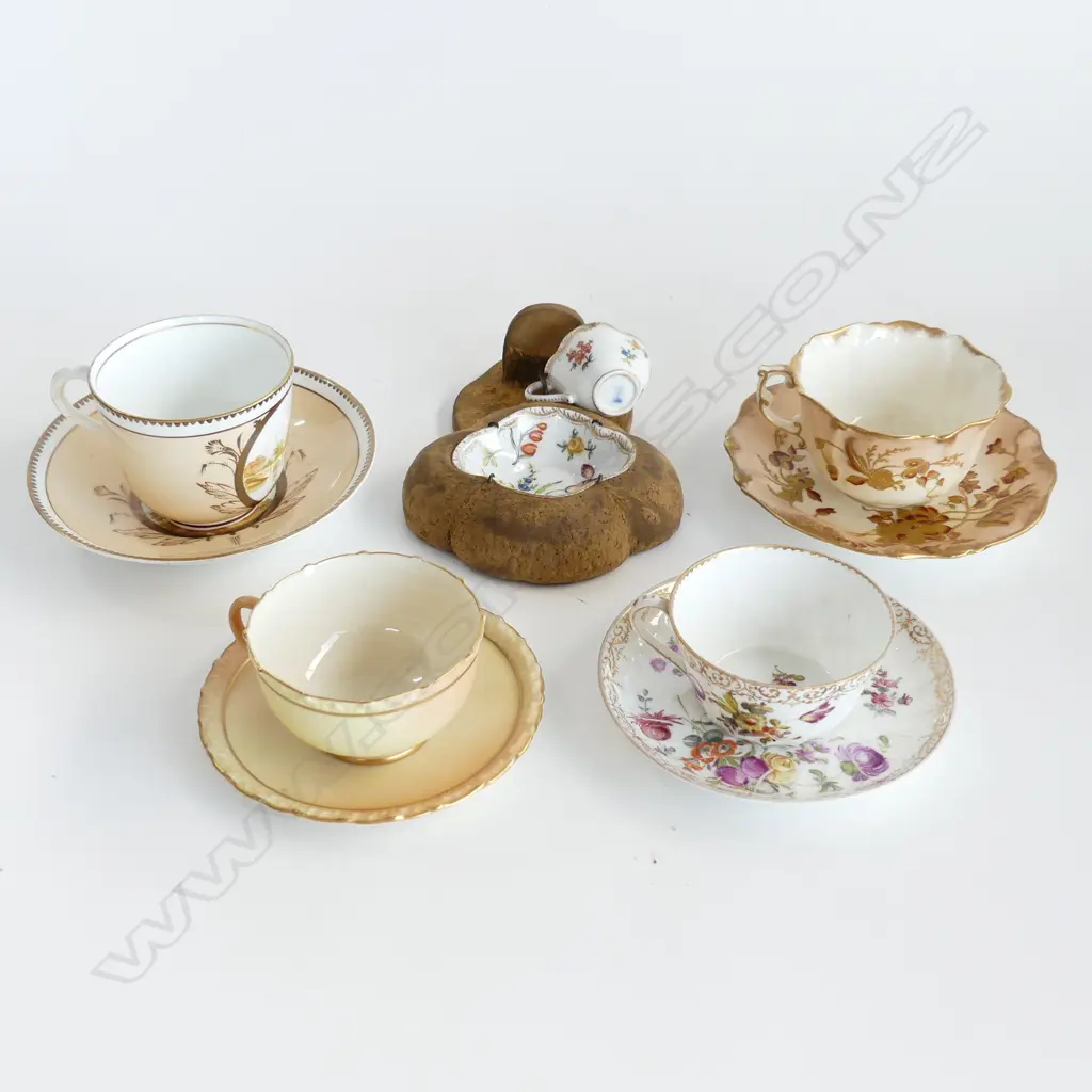 5 ANTIQUE CUPS AND SAUCERS – ROYAL WORCESTER, DRESDEN ETC, SOME FAULTS Image 1++
