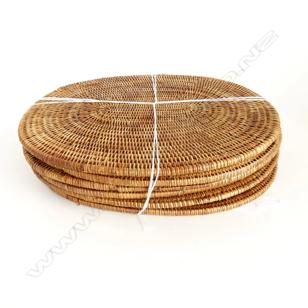 7 OVAL WOVEN PLACEMATS 395x285mm Image 1++
