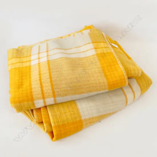 2 ONEHUNGA WOOL BLANKETS 