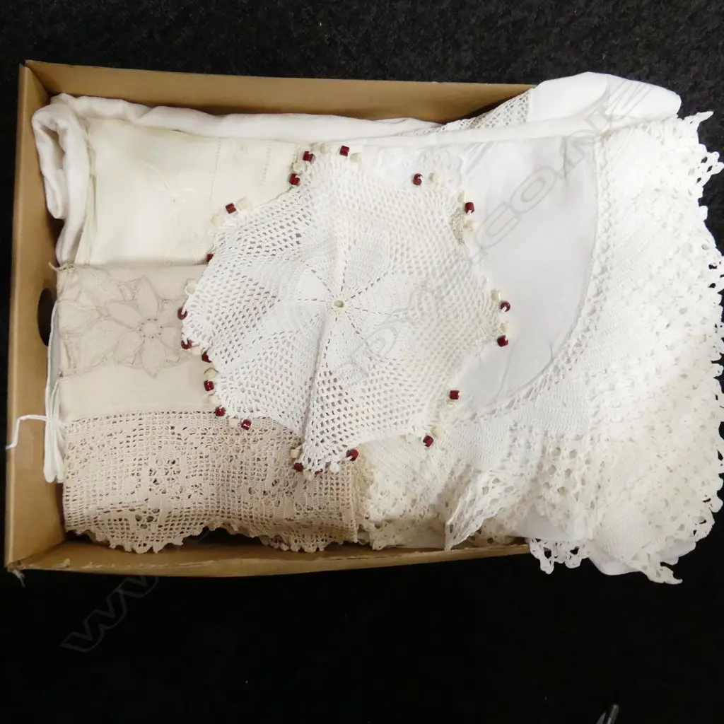 APPROXIMATELY FIVE OLD EMBROIDERED TABLECLOTHS AND DOILIES. Image 1++