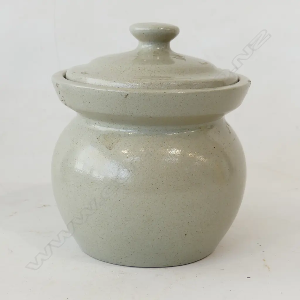 RARE GREY BENHAR POTTERIES JAR WITH SIFTER INSERT H. 210mm Image 1++