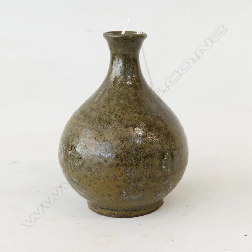 19TH CENTURY? KOREAN SALT GLAZED VASE H. 115mm  chips to base Image 1++