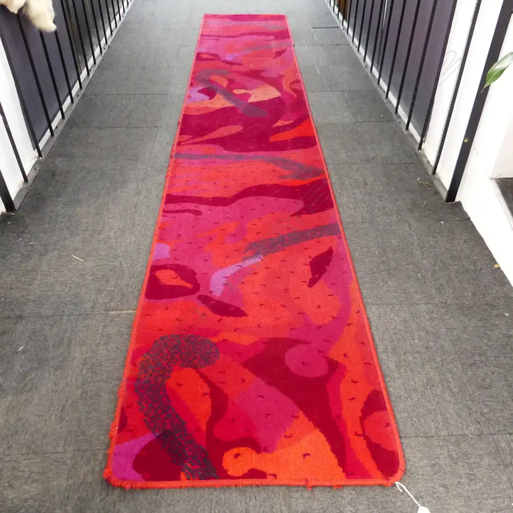 MACHINED RED RUNNER 4560x700mm Image 1++