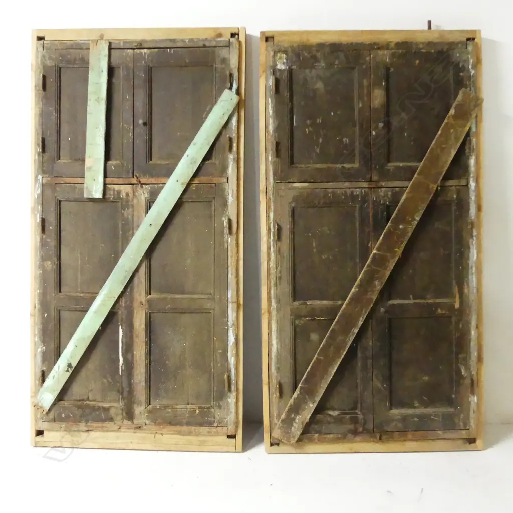 PR WOODEN DOORS w. METAL GRILLE 1820x940mm Image 1++