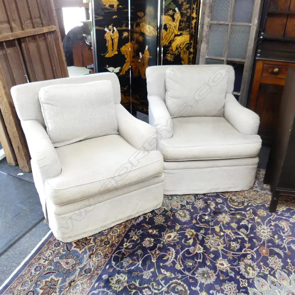 PR ROLL ARM ARMCHAIRS IN HERRINGBONE FABRIC - FABRIC FAULTS Image 1++