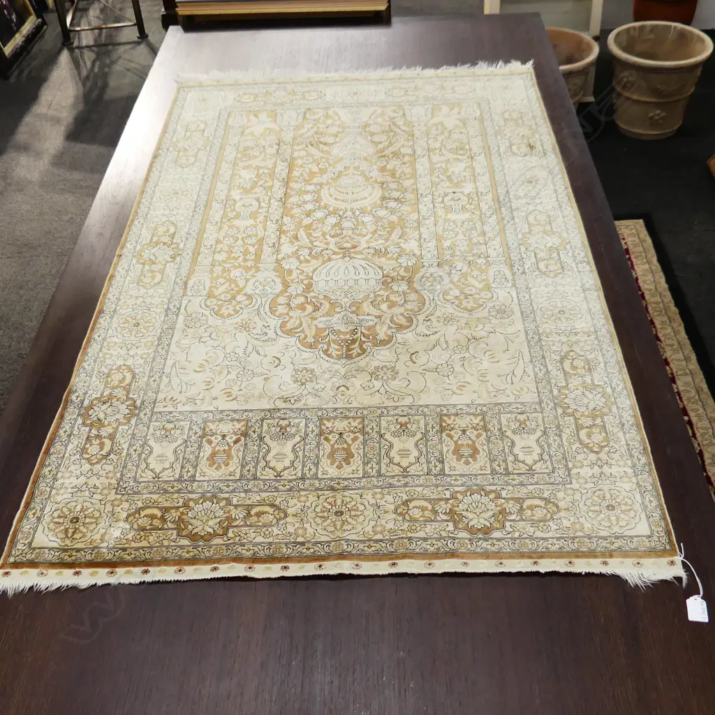 HAND KNOTTED SILK PRAYER RUG 1500x940mm Image 1++