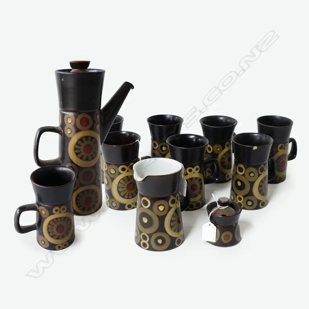 DENBY 'ARABESQUE' COFFEE SET, POT, (H.320mm) 8 LG COFFEE MUGS, MILK & SUGAR, FAULTS (11) Image 1++