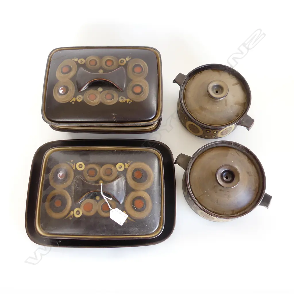 7 PCES DENBY 'ARABESQUE'; 2 PLATTERS 350x260mm, 3 LIDDED DISHES (1 LID REPAIRED) + 2 LIDDED TUREENS (1 REPAIRED) Image 1++