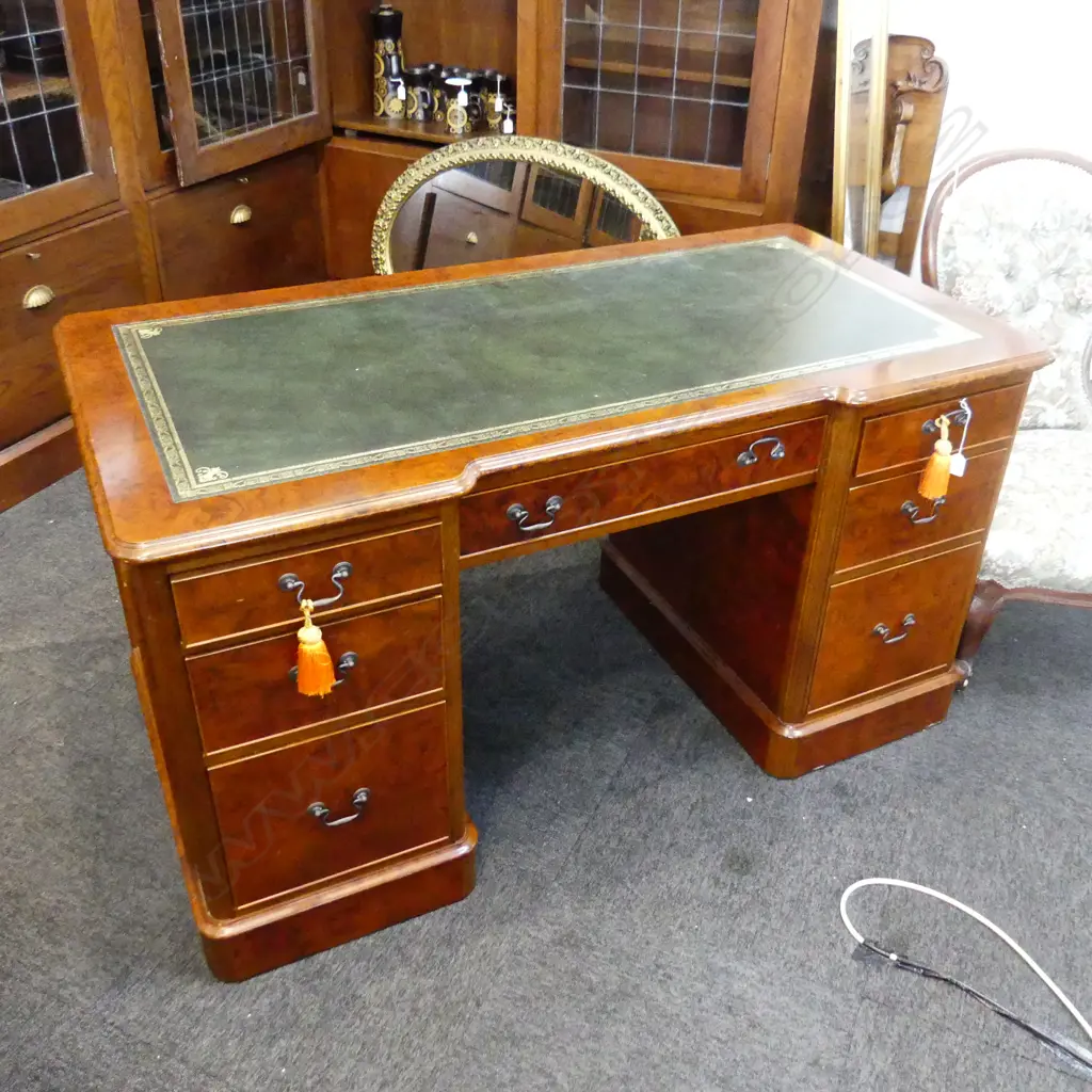 MODERN ANTIQUE STYLE QUALITY BURR WALNUT DESK 7 drawer green tooled leather top L.1430mm. Image 1++