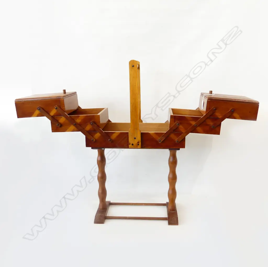 VINTAGE WOODEN CANTILEVER SEWING BOX L. 440mm Image 1++