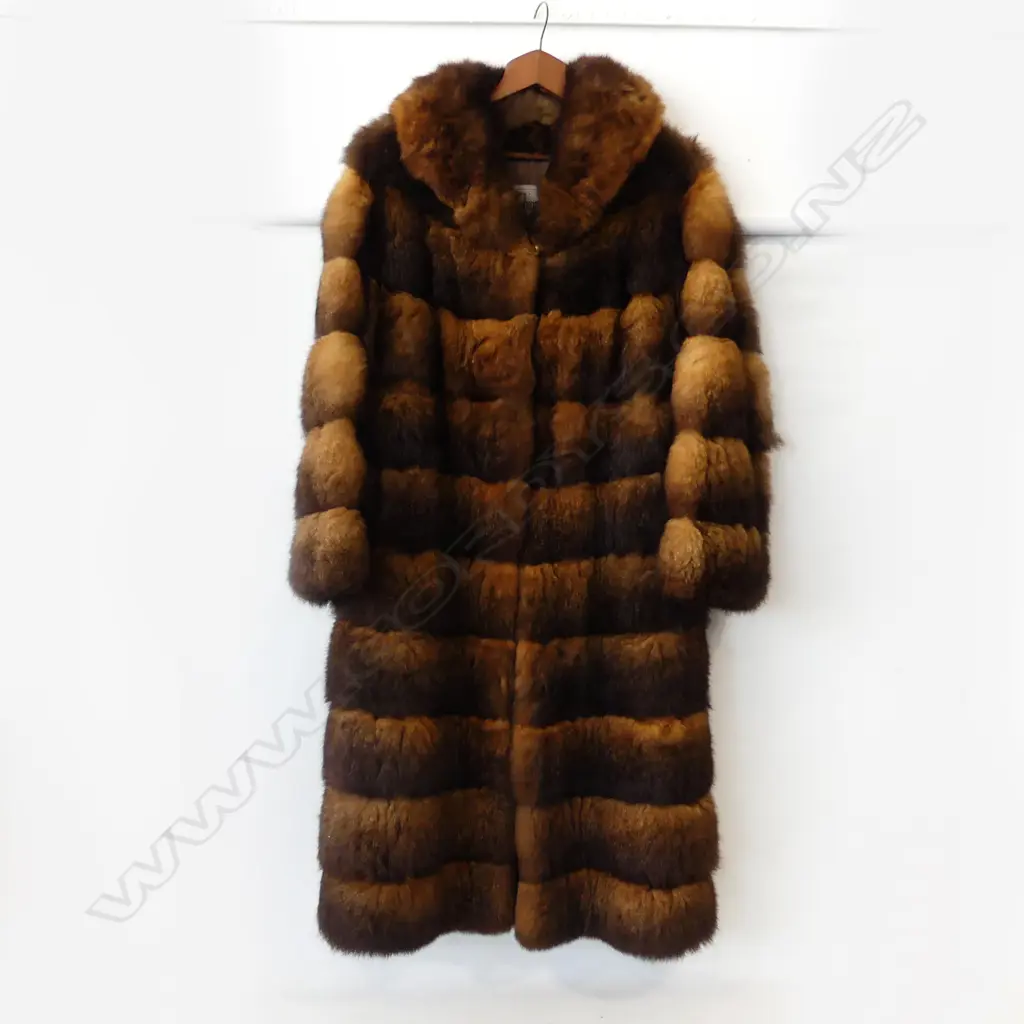 'FASHIONFUR' POSSUM COAT  Image 1++
