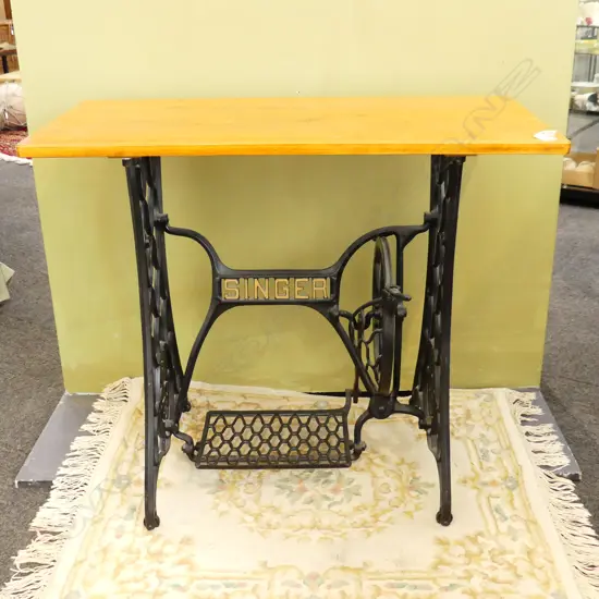 SEWING MACHINE TABLE 900 x 450 x 760mm